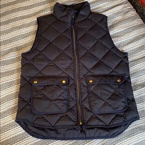J crew navy vest